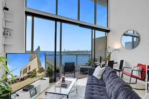 555 NE 15th St, Miami, FL 33132 - Photo 4