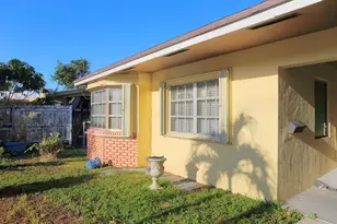 5881 NE 18th Ave, Fort Lauderdale, FL 33334 - Photo 2