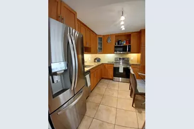 907 Cypress Terrace #104, Pompano Beach, FL 33069 - Photo 2