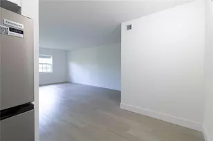 2424 SE 17th St, Fort Lauderdale, FL 33316 - Photo 8