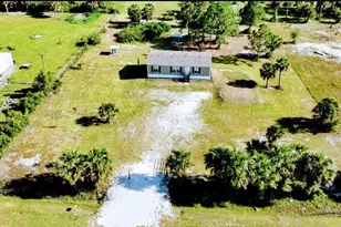 14562 NW 274th St, Okeechobee, FL 34972 - Photo 2