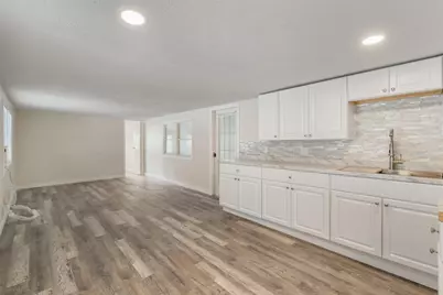 7897 SE Swan Avenue, Hobe Sound, FL 33455 - Photo 6