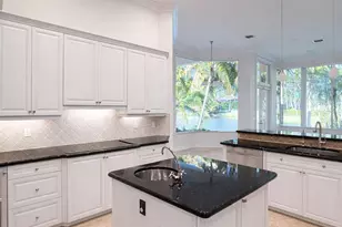 10897 Canary Island Ct, Plantation, FL 33324 - Photo 6