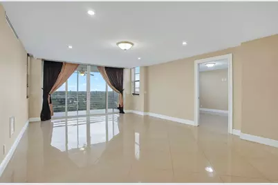3499 Oaks Way #909, Pompano Beach, FL 33069 - Photo 2