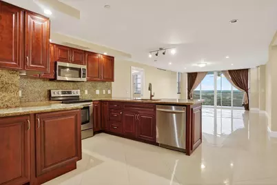 3499 Oaks Way #909, Pompano Beach, FL 33069 - Photo 6