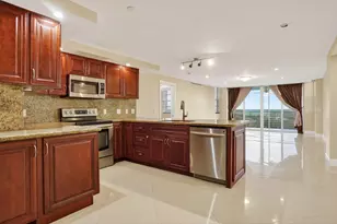 3499 Oaks Way, Pompano Beach, FL 33069 - Photo 6