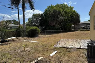 958 W 4th St, Riviera Beach, FL 33404 - Photo 12