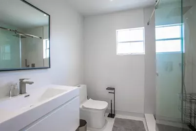 900 S Andrews Avenue, Fort Lauderdale, FL 33316 - Photo 12