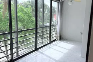 2306 S Cypress Bend Dr, Pompano Beach, FL 33069 - Photo 42