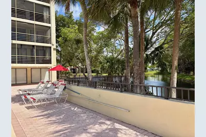 2306 S Cypress Bend Drive #319, Pompano Beach, FL 33069 - Photo 32