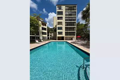 2306 S Cypress Bend Drive #319, Pompano Beach, FL 33069 - Photo 36