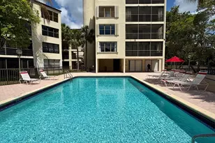 2306 S Cypress Bend Dr, Pompano Beach, FL 33069 - Photo 36