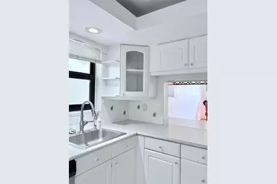 2306 S Cypress Bend Drive #319, Pompano Beach, FL 33069 - Photo 14