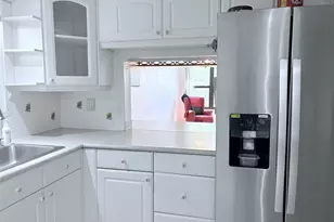 2306 S Cypress Bend Dr, Pompano Beach, FL 33069 - Photo 10