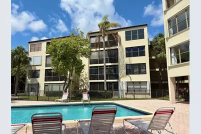 2306 S Cypress Bend Drive #319, Pompano Beach, FL 33069 - Photo 30