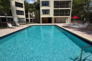 2306 S Cypress Bend Dr, Pompano Beach, FL 33069 - Photo 1