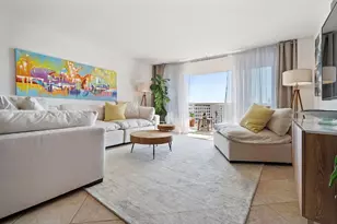 18021 Biscayne Blvd, North Miami Beach, FL 33160 - Photo 1