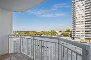 18021 Biscayne Blvd, North Miami Beach, FL 33160 - Photo 20