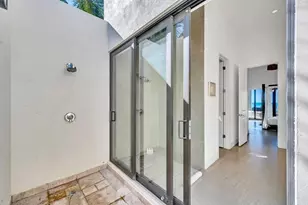 2404 Blue Lagoon, , FL - Photo 24