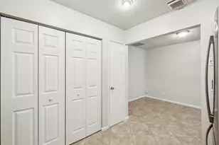 1091 Manor Dr, Lake Worth Beach, FL 33461 - Photo 10