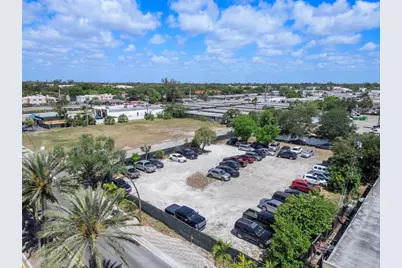 606 NW 8th Avenue, Fort Lauderdale, FL 33311 - Photo 18