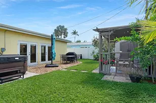 1736 NW 39th St, Oakland Park, FL 33309 - Photo 44