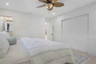 1736 NW 39th St, Oakland Park, FL 33309 - Photo 24