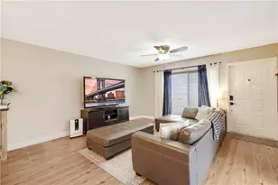 534 NW 98th Ave, Plantation, FL 33324 - Photo 2