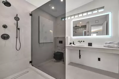 120 NE 25th Street, Miami, FL 33137 - Photo 8