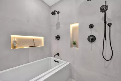 120 NE 25th Street, Miami, FL 33137 - Photo 18