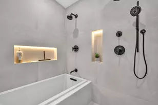 120 NE 25th St, Miami, FL 33137 - Photo 18