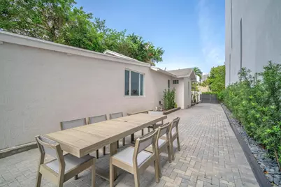120 NE 25th Street, Miami, FL 33137 - Photo 32
