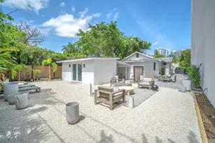 120 NE 25th St, Miami, FL 33137 - Photo 30