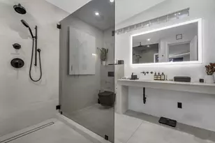 120 NE 25th St, Miami, FL 33137 - Photo 8