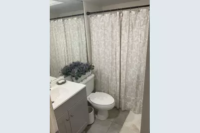 100 SE 6th Avenue #206, Pompano Beach, FL 33060 - Photo 8