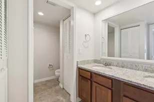 1660 Forest Lakes Cir, West Palm Beach, FL 33406 - Photo 32