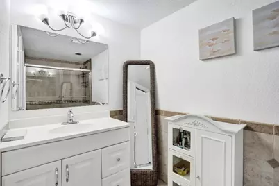 1051 Hillsboro Mile #809E, Pompano Beach, FL 33062 - Photo 18