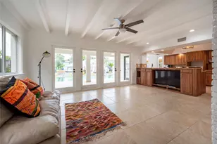 1749 SE 9th St, Fort Lauderdale, FL 33316 - Photo 10