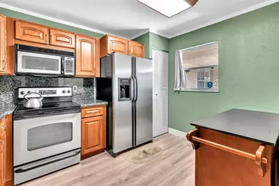 7598 NW 86th Terrace #203, Tamarac, FL 33321 - Photo 4