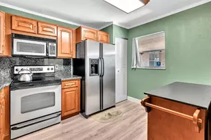 7598 NW 86th Terrace, Tamarac, FL 33321 - Photo 4