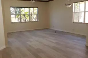 1002 Lavender Cir, Weston, FL 33327 - Photo 2