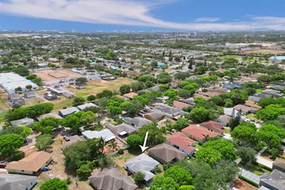 1590 NW 7th Lane, Pompano Beach, FL 33060 - Photo 22