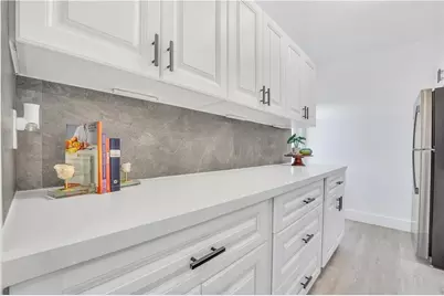 888 Intracoastal Drive #14F, Fort Lauderdale, FL 33304 - Photo 12