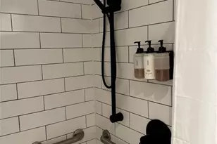 398 NE 5th St, Miami, FL 33132 - Photo 8