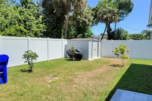 2580 15th St, Vero Beach, FL 32962 - Photo 6