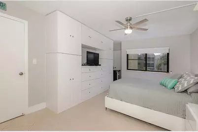 230 Lakeview Drive #201, Weston, FL 33326 - Photo 20