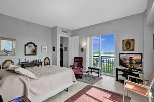 2633 NE 14th Ave, Wilton Manors, FL 33334 - Photo 26