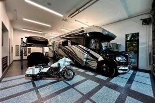 725 Poinciana Dr, Fort Lauderdale, FL 33301 - Photo 2