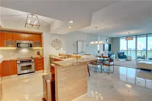 2640 Lake Shore Dr, Riviera Beach, FL 33404 - Photo 32