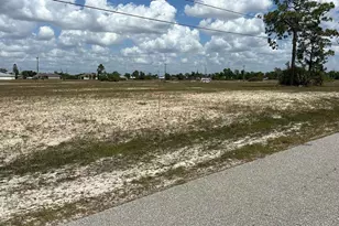 537 NW 15th Terrace, Cape Coral, FL 33993 - Photo 2